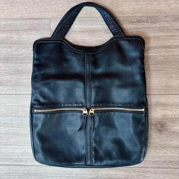 Elegant Black Leather Tote Bag - Picture 1 of 8